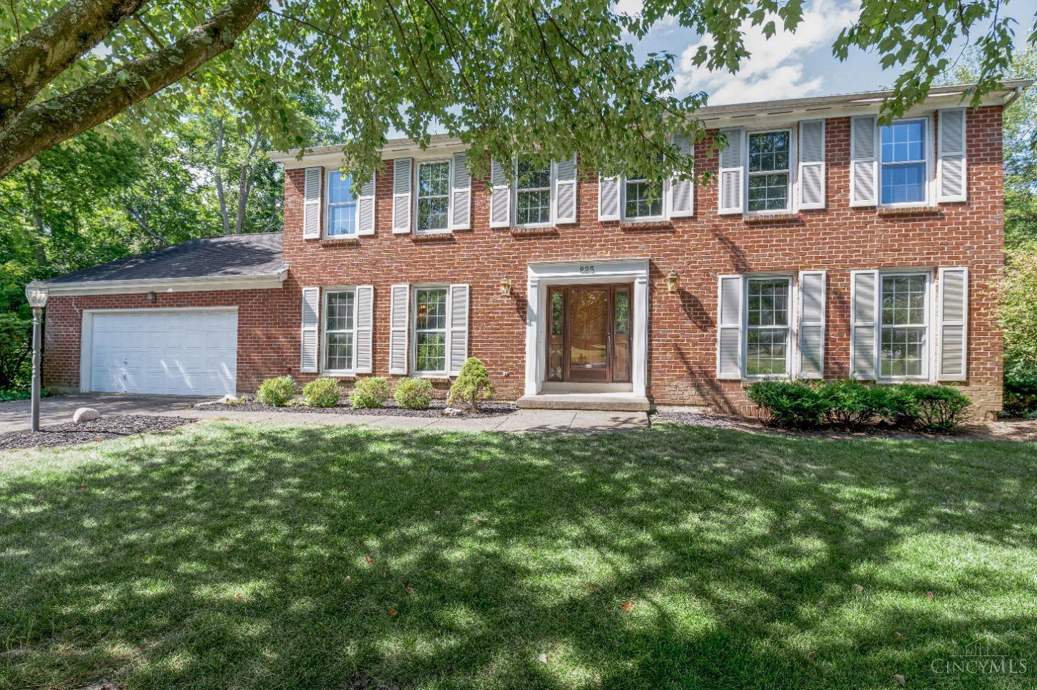 825 Woodscene Court