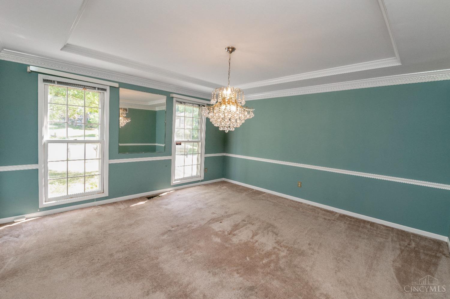 825 Woodscene Court
