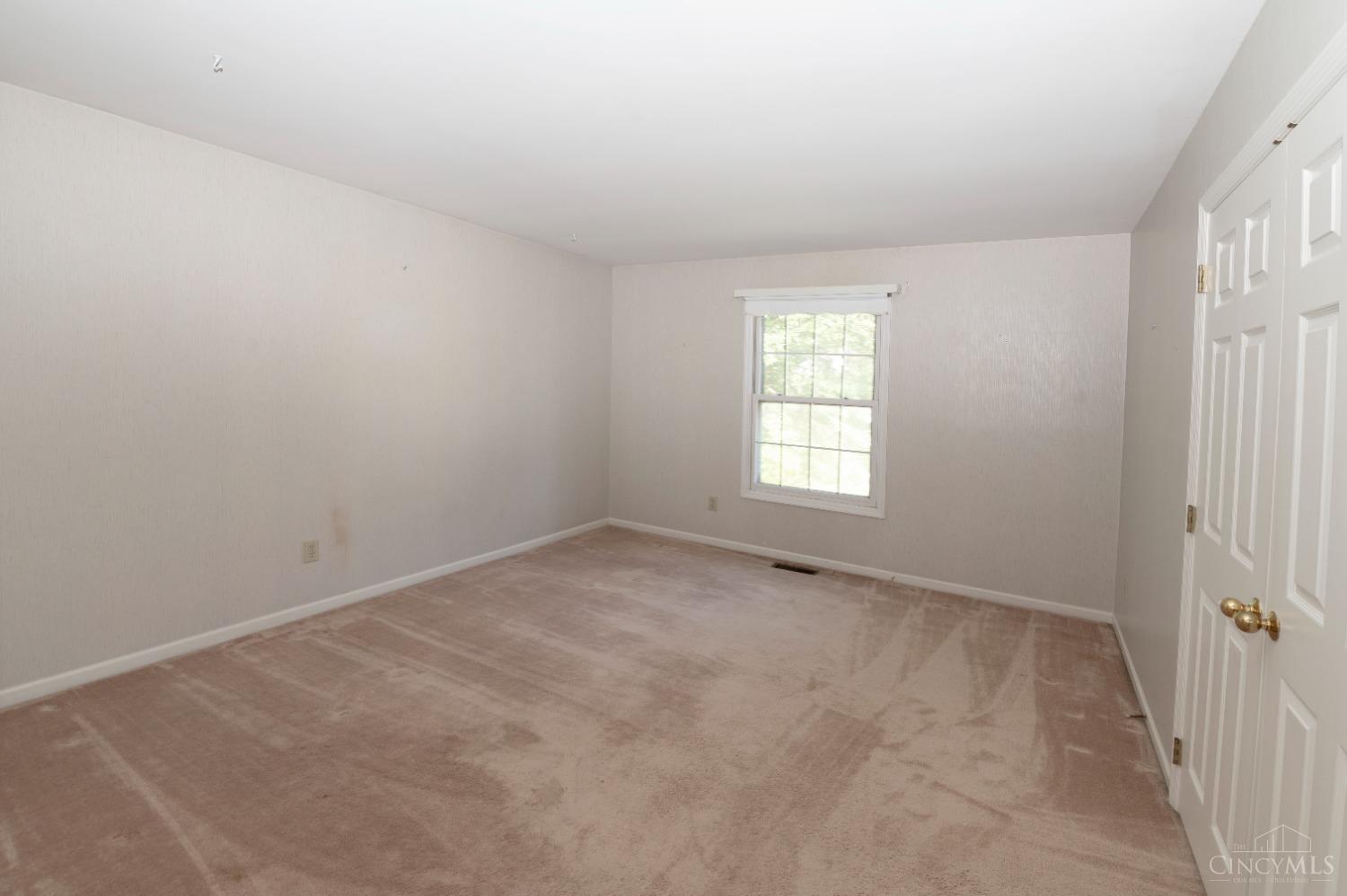 825 Woodscene Court