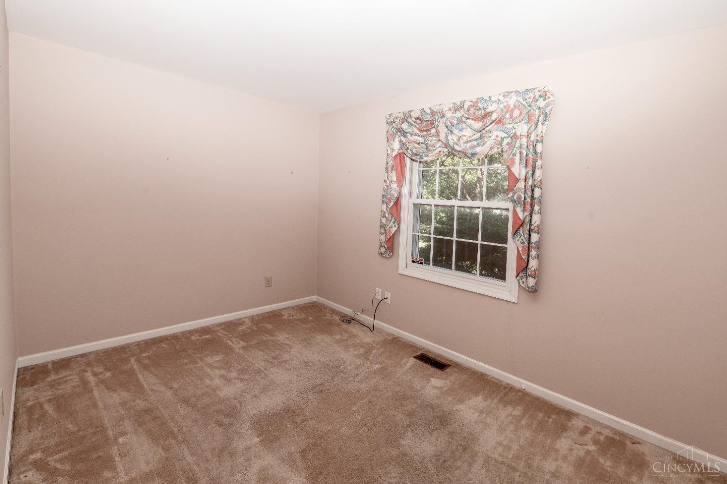 825 Woodscene Court