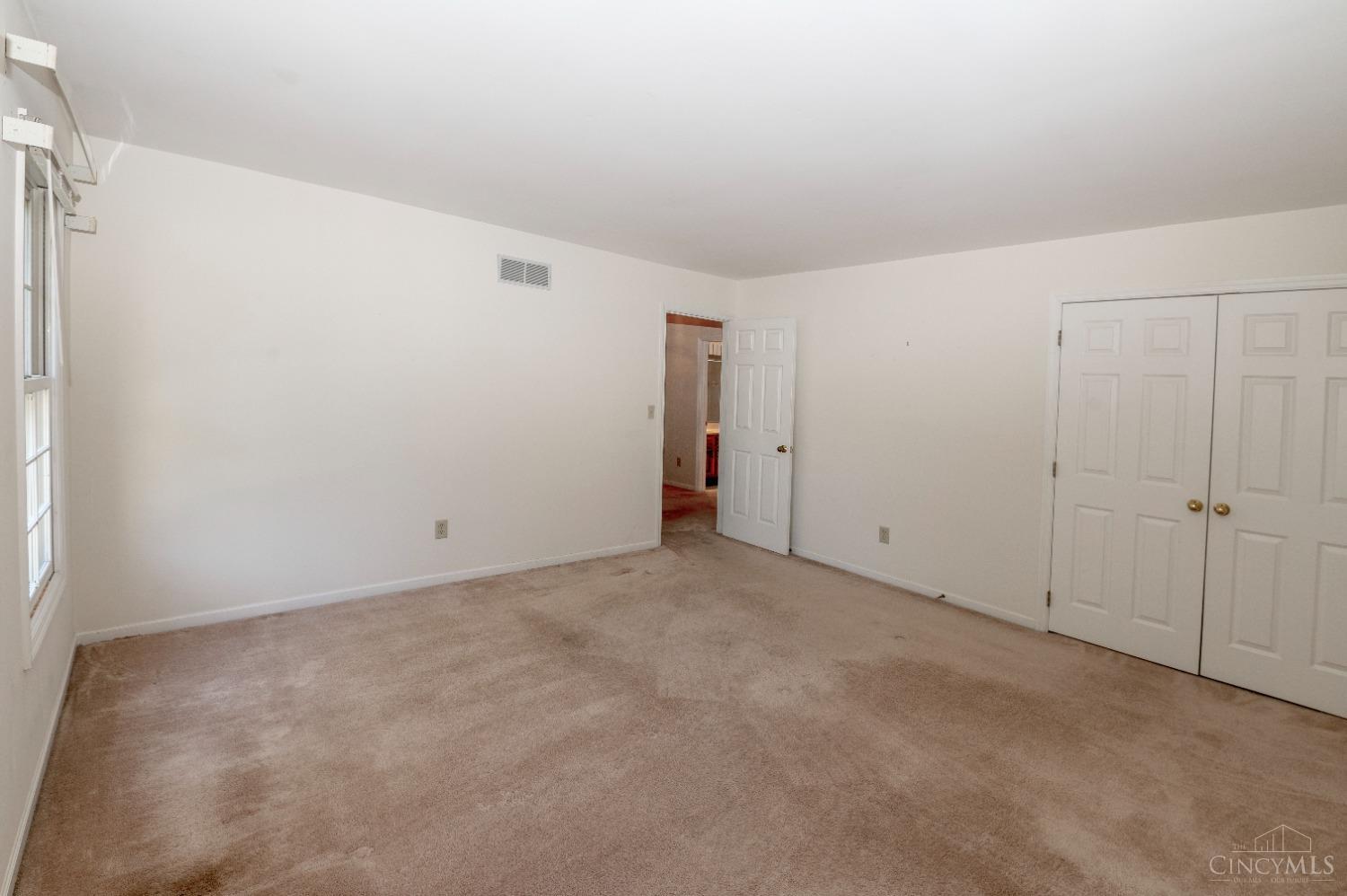 825 Woodscene Court