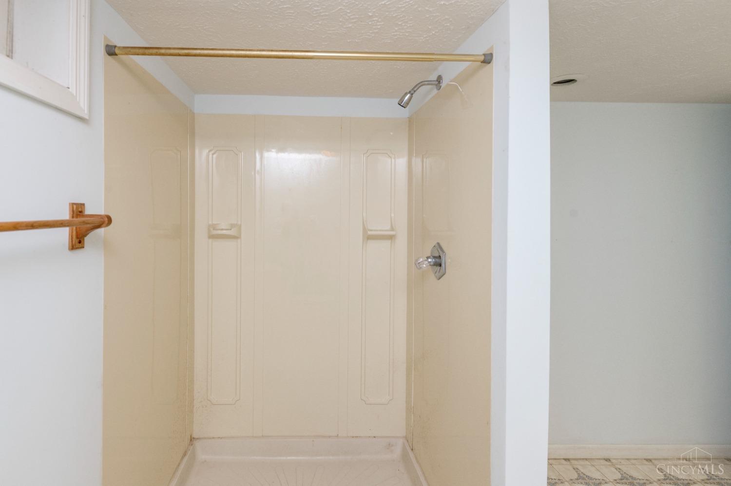 825 Woodscene Court
