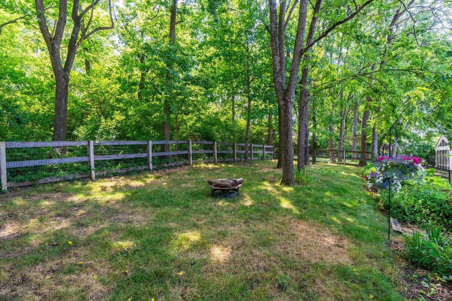 9776 Caseys Crossing