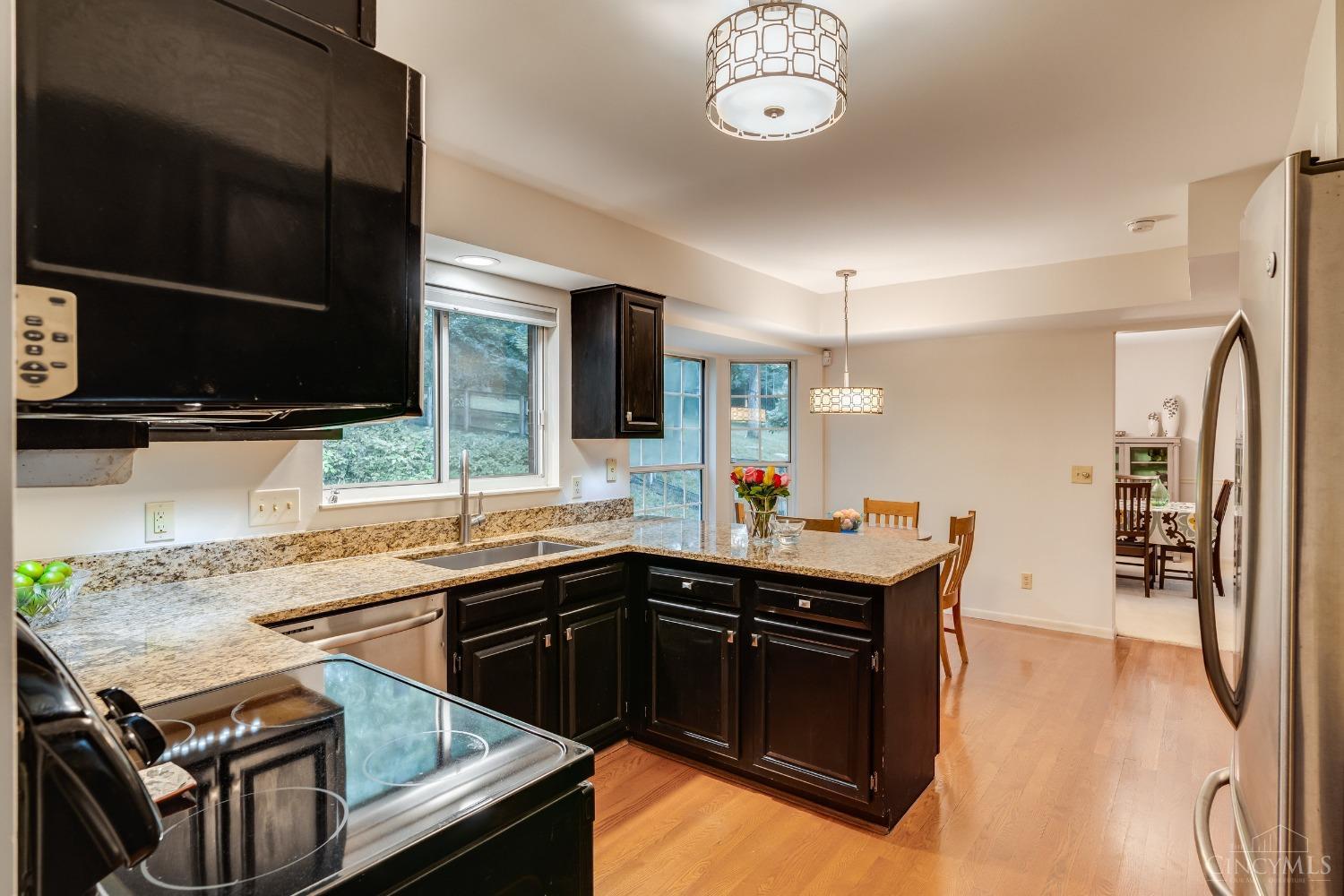 9776 Caseys Crossing