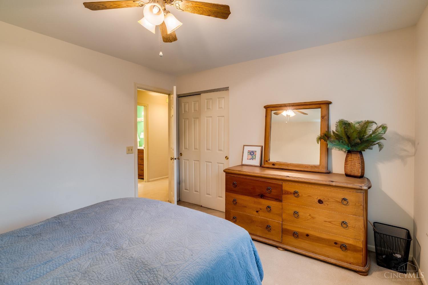 9776 Caseys Crossing