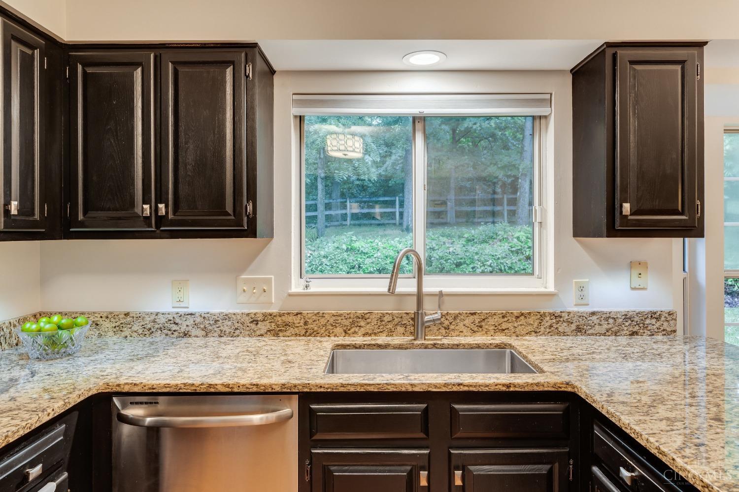 9776 Caseys Crossing