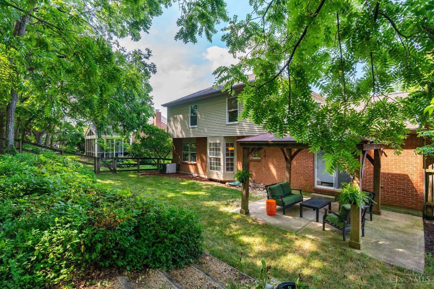 9776 Caseys Crossing