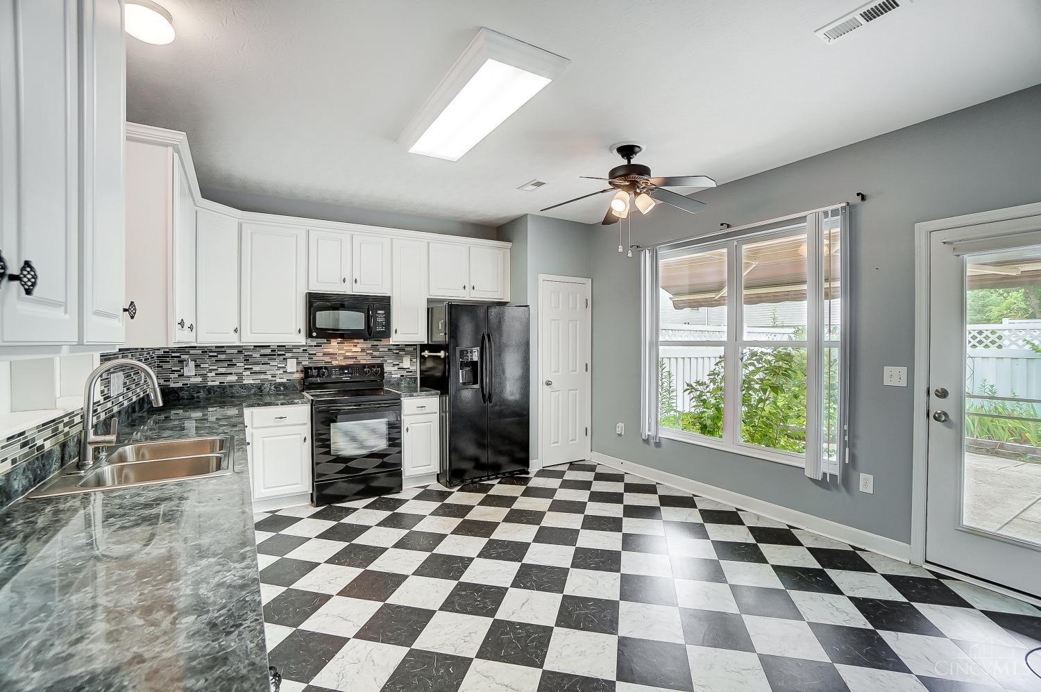 4276 N Gensen Loop