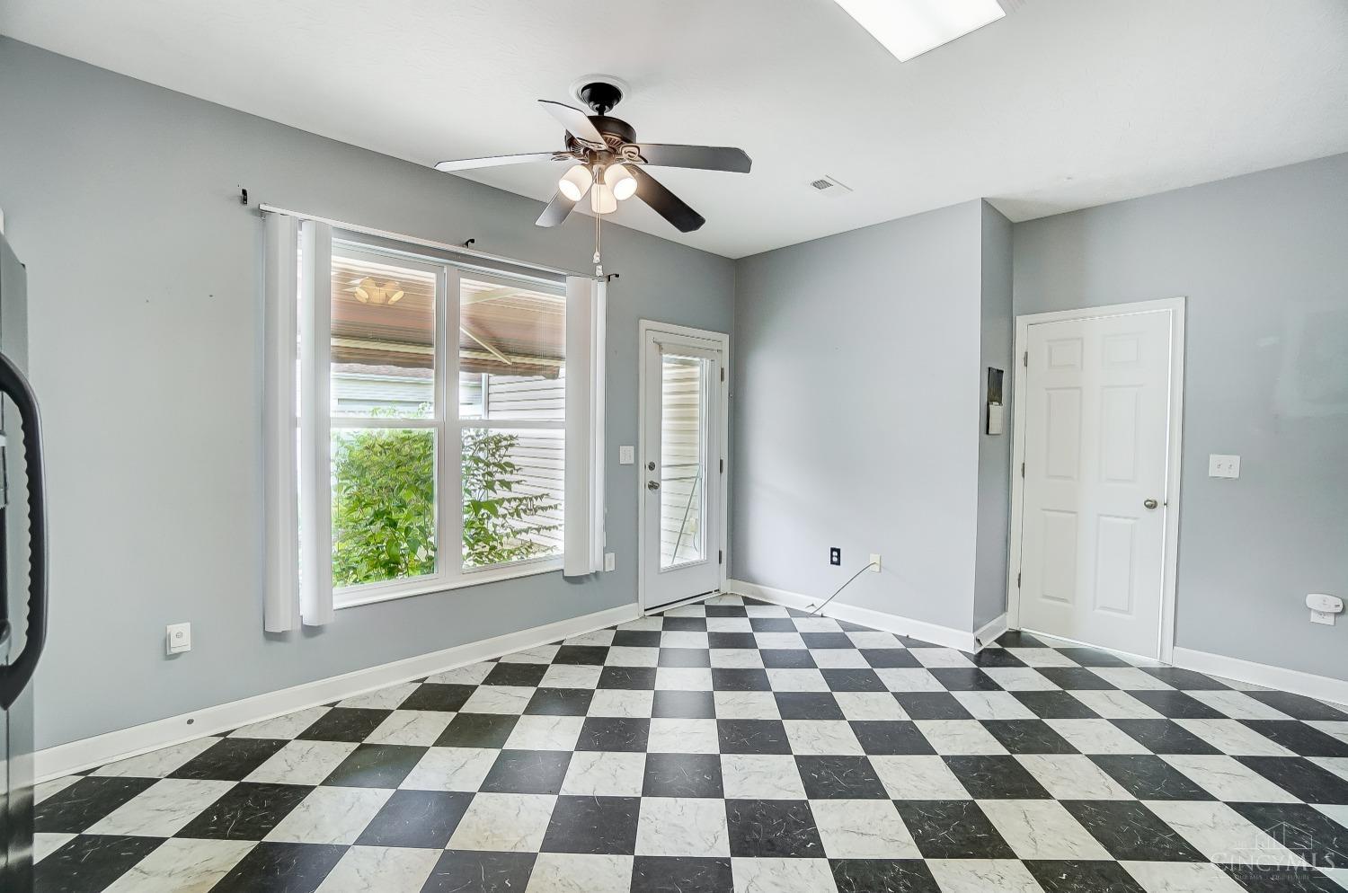 4276 N Gensen Loop