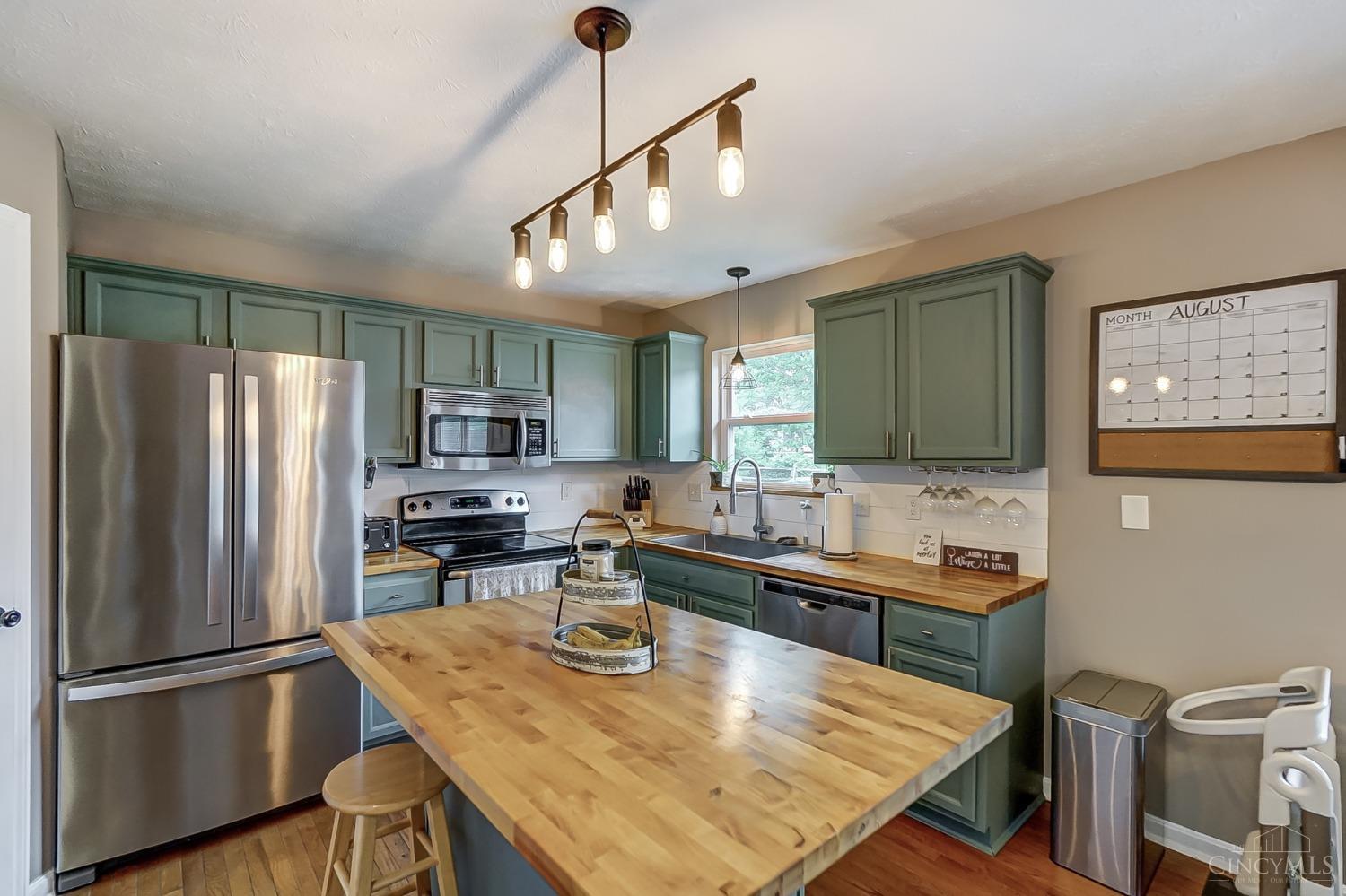 742 Jewelweed Court
