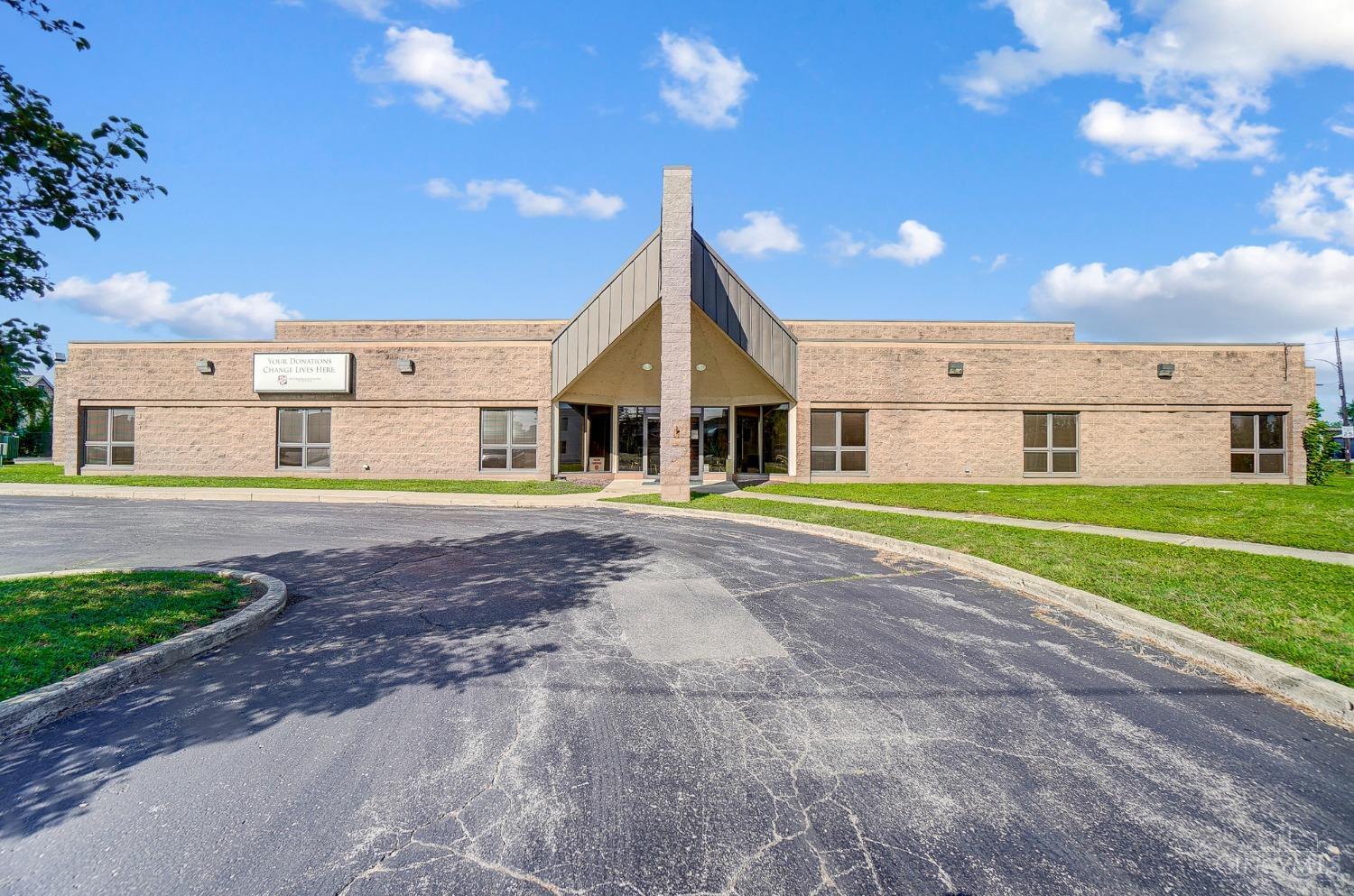 1630 E Second Street