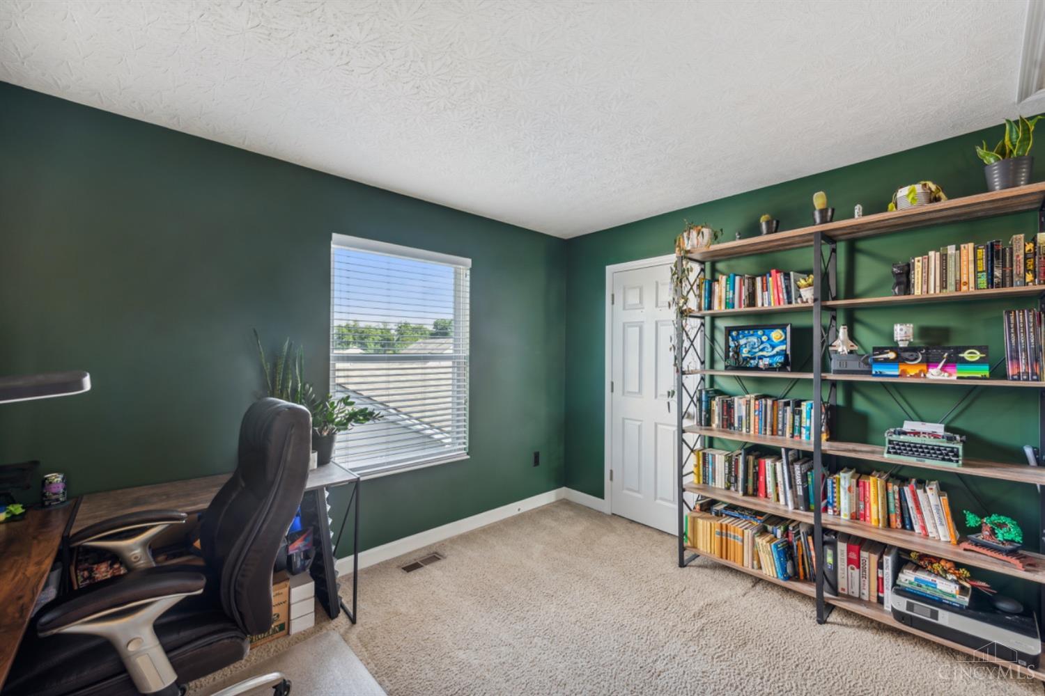 861 W Anson Drive