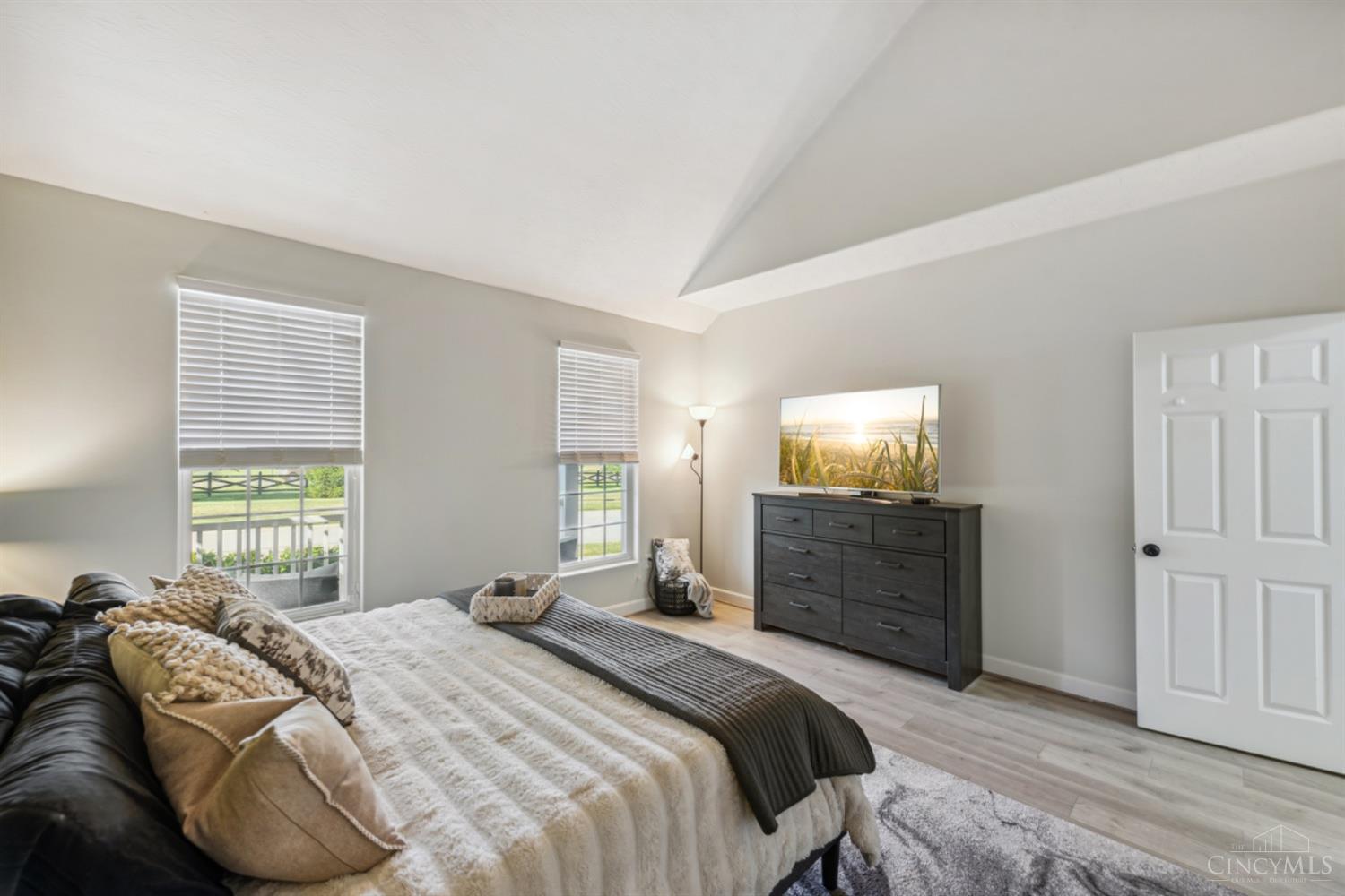 861 W Anson Drive