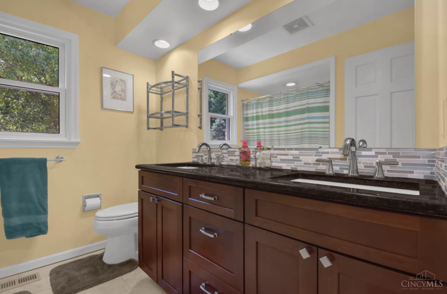 10224 Amberwood Court