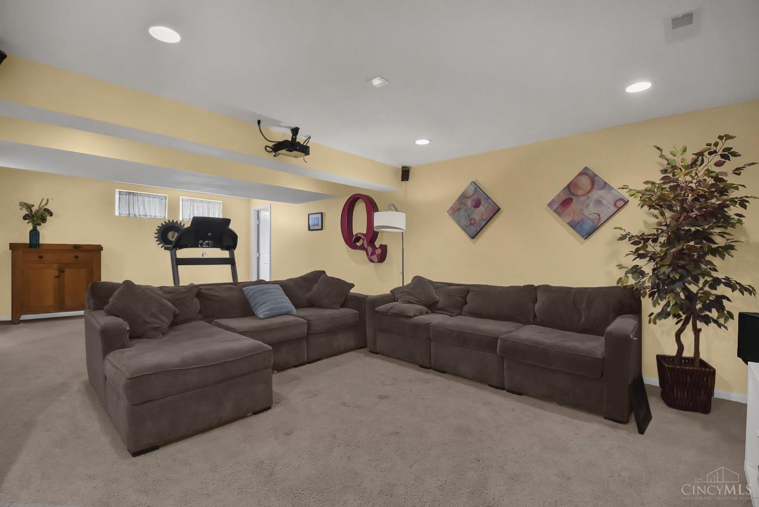 10224 Amberwood Court
