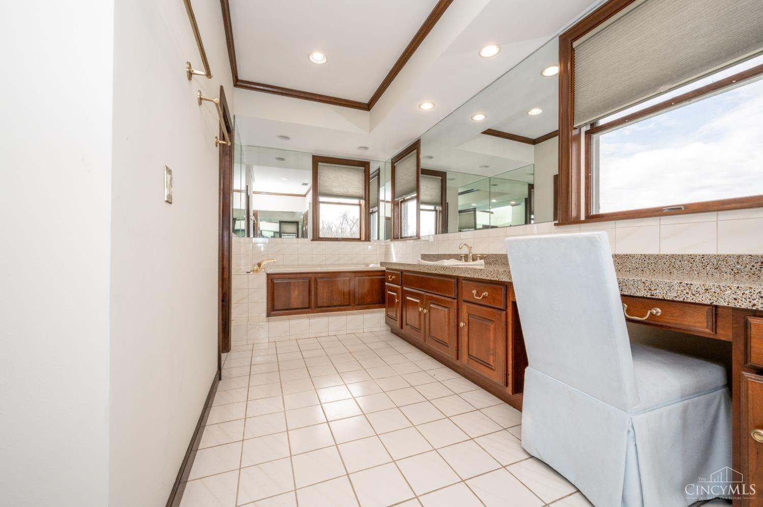 10014 Mt Nebo Road