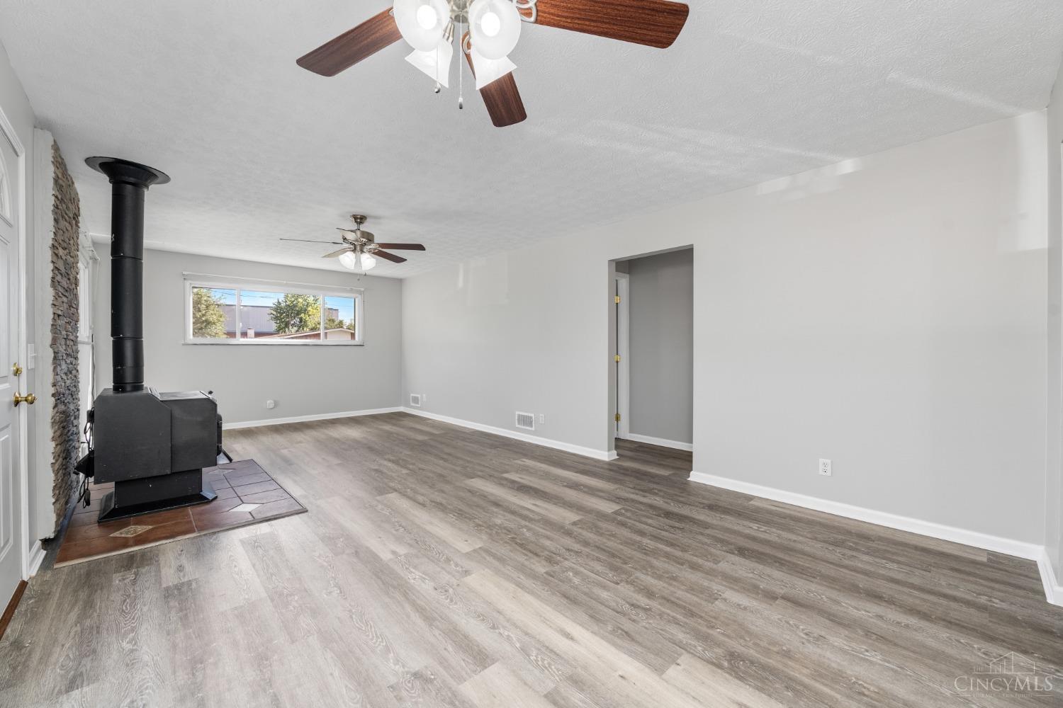 8905 Fontainebleau Terrace