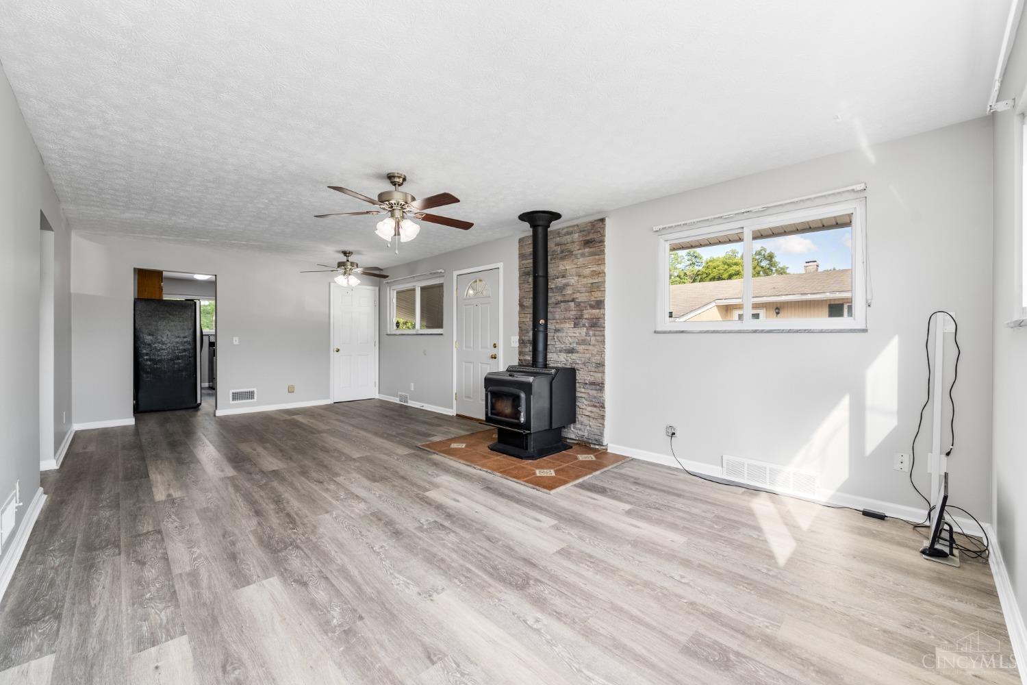 8905 Fontainebleau Terrace