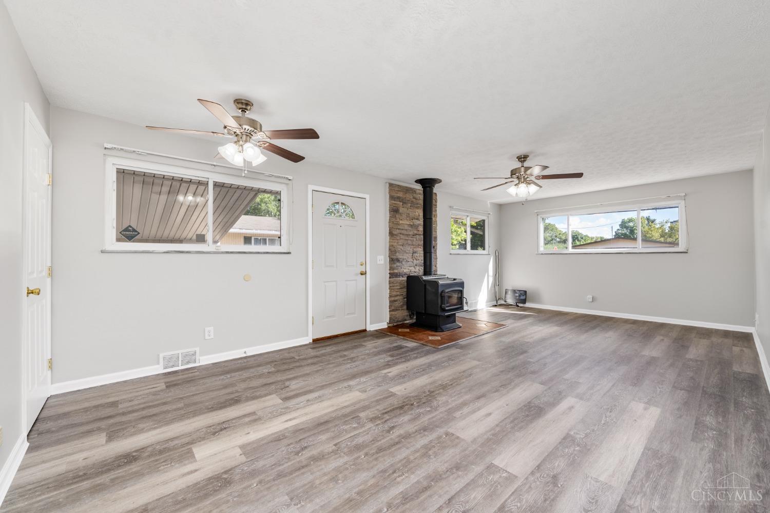 8905 Fontainebleau Terrace