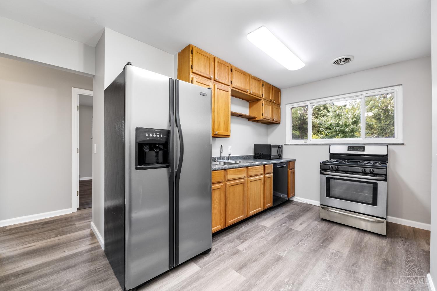 8905 Fontainebleau Terrace