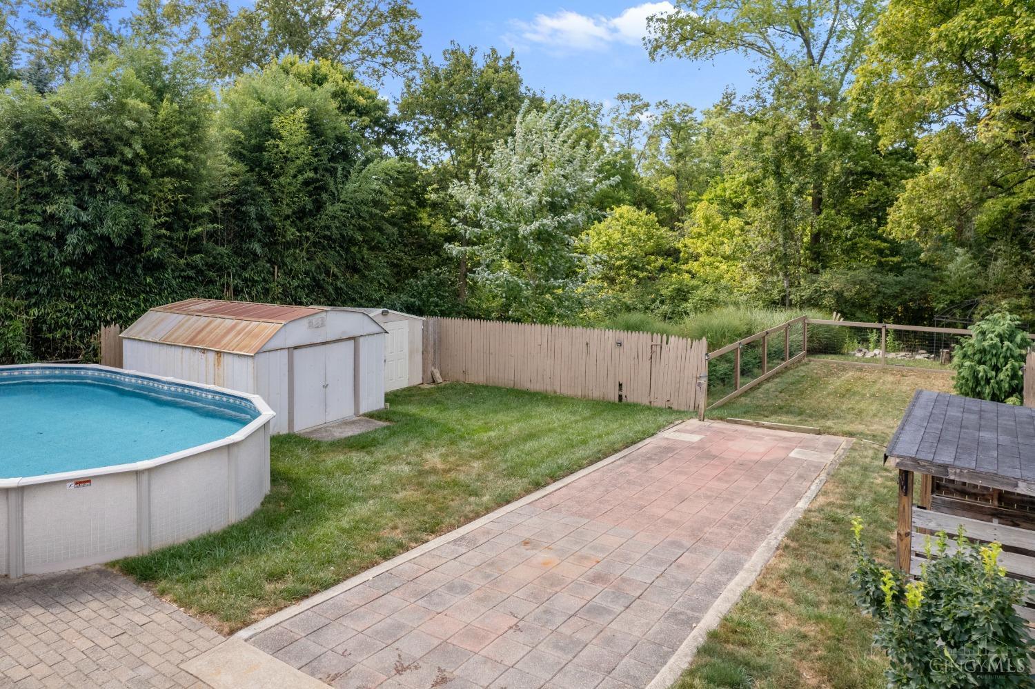 8905 Fontainebleau Terrace