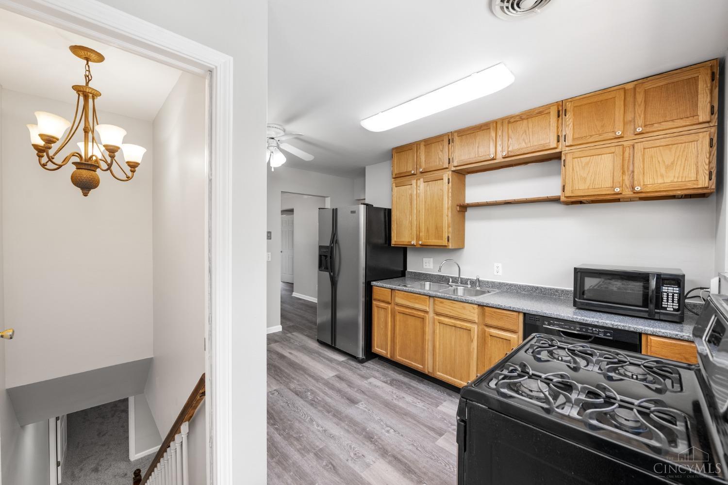 8905 Fontainebleau Terrace