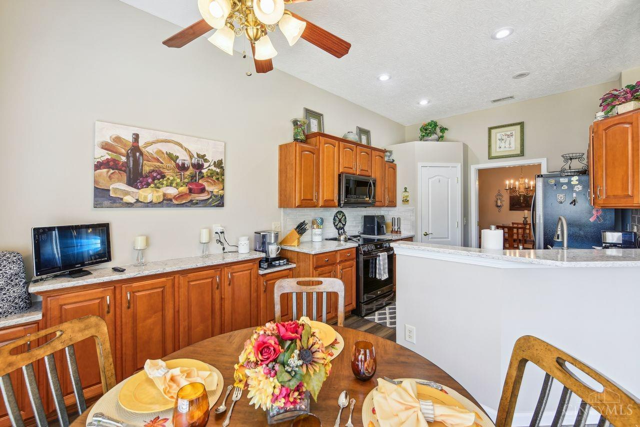 6680 Adena Circle