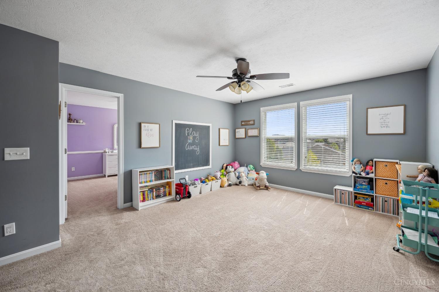 8823 Bluejay View Drive