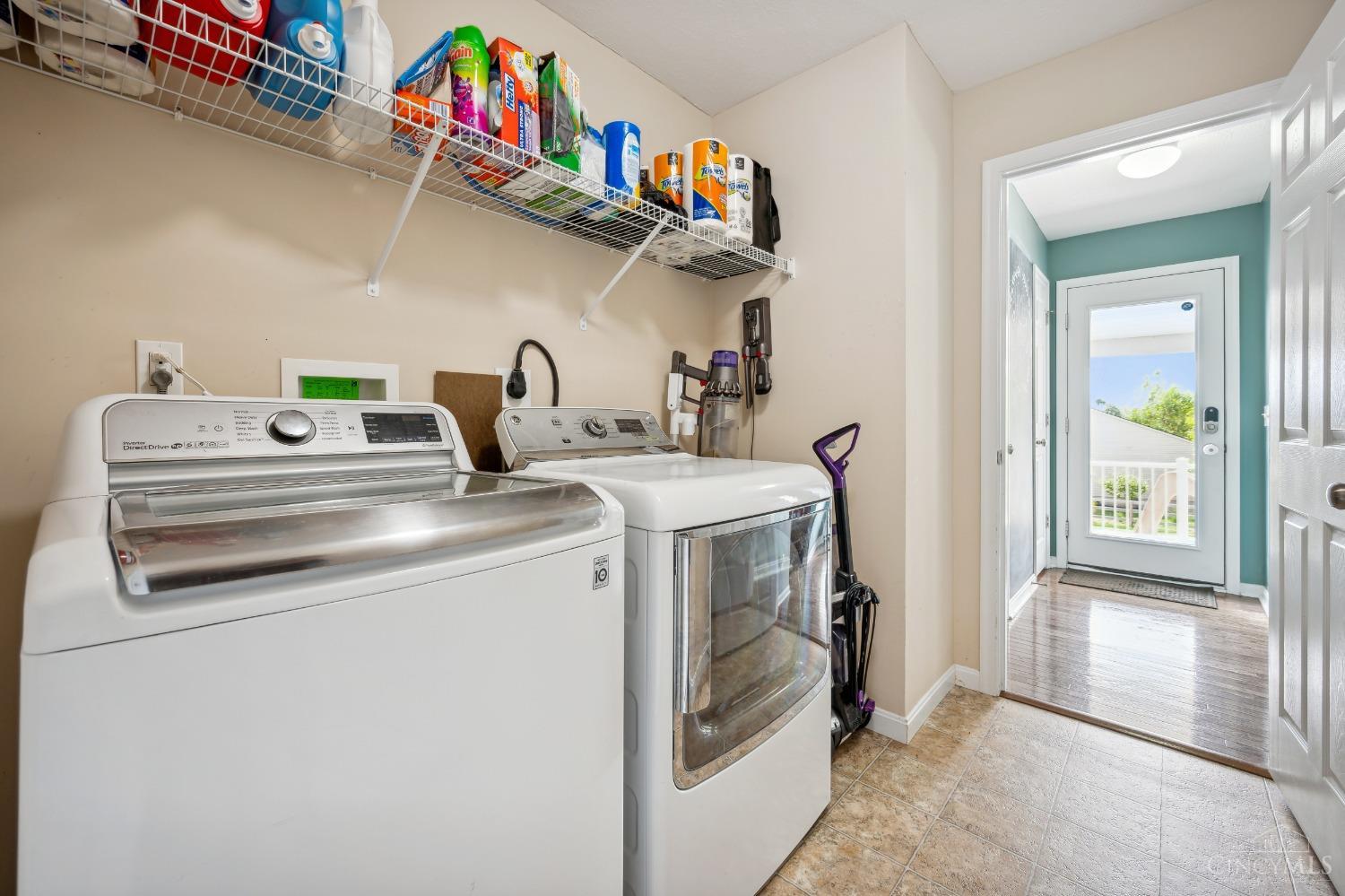 8823 Bluejay View Drive