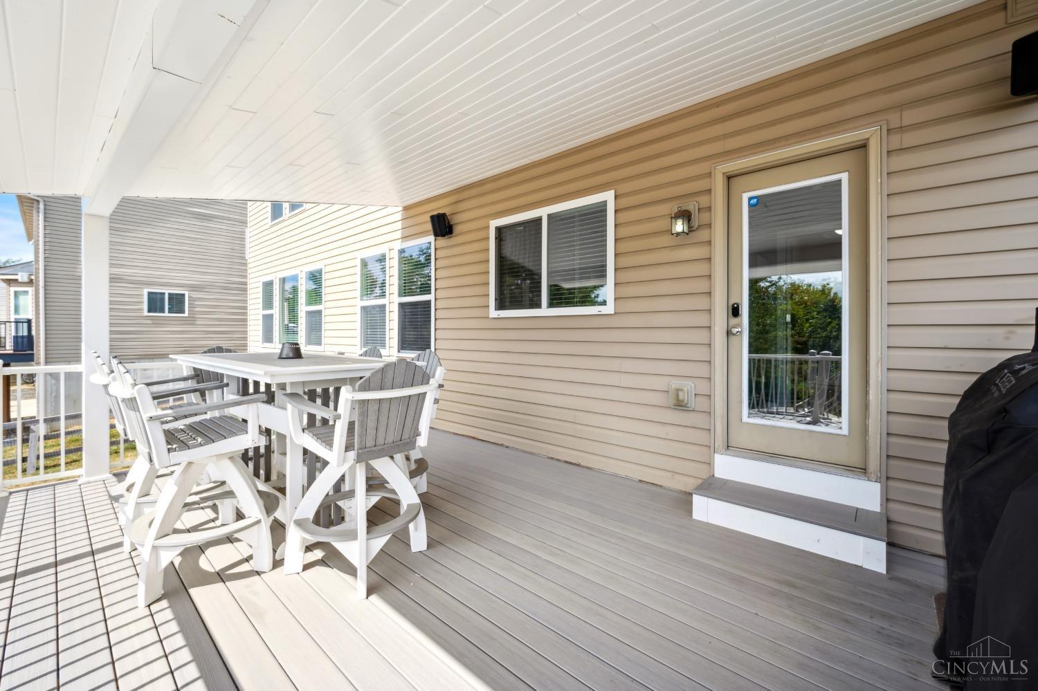 8823 Bluejay View Drive