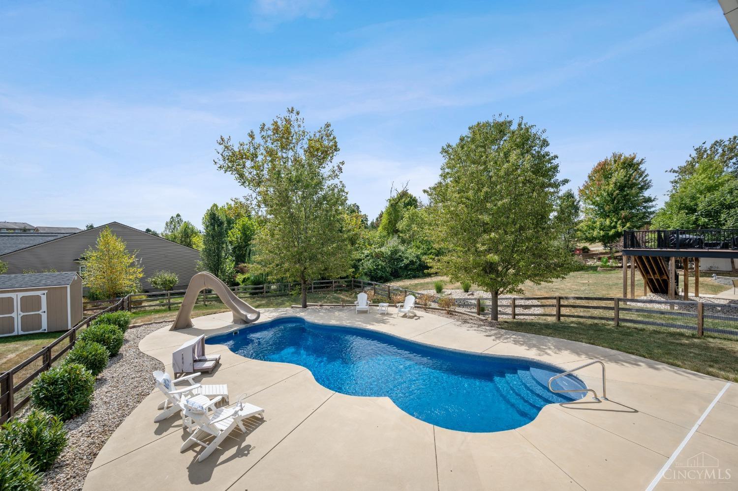 8823 Bluejay View Drive