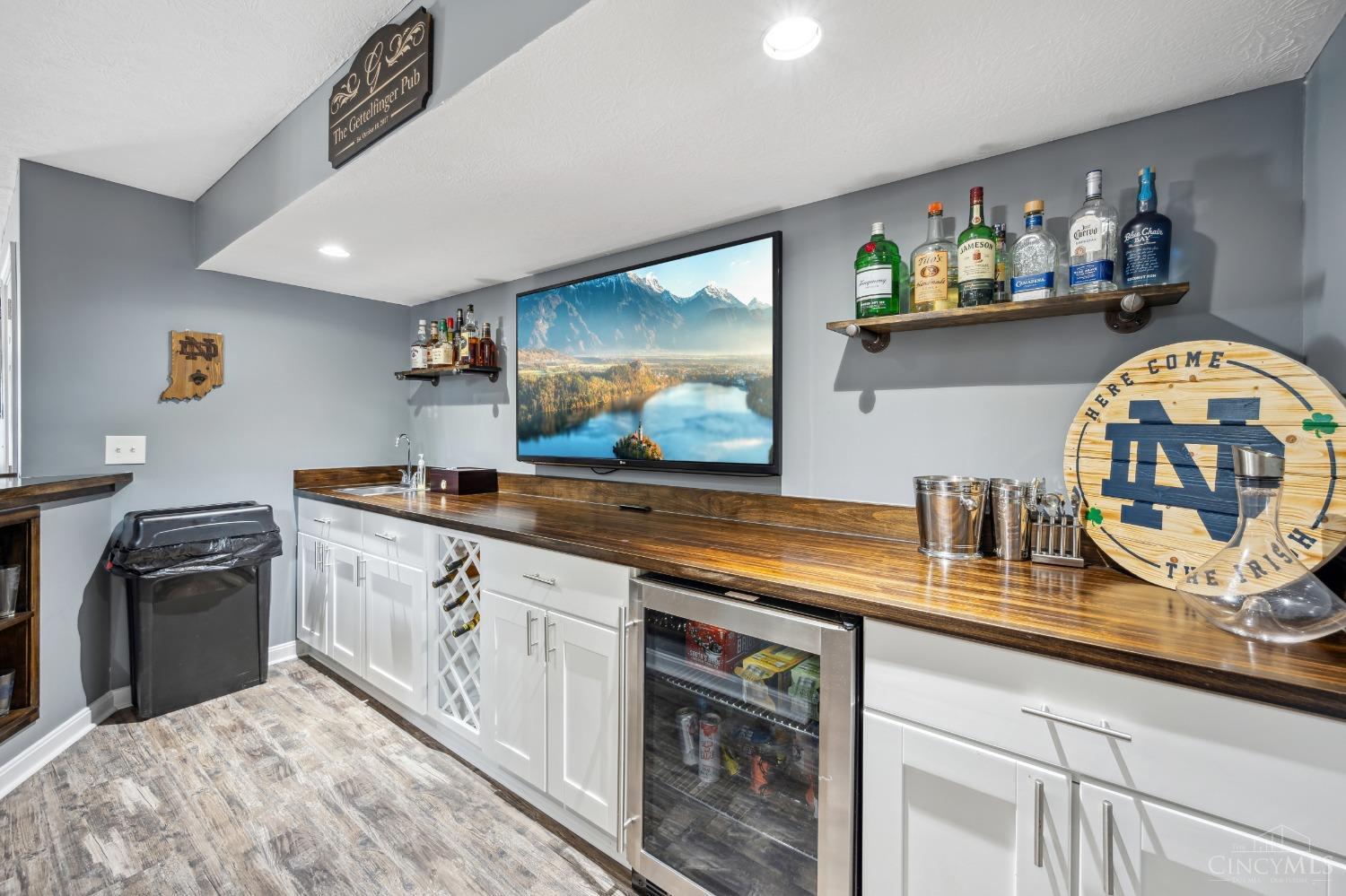 8823 Bluejay View Drive