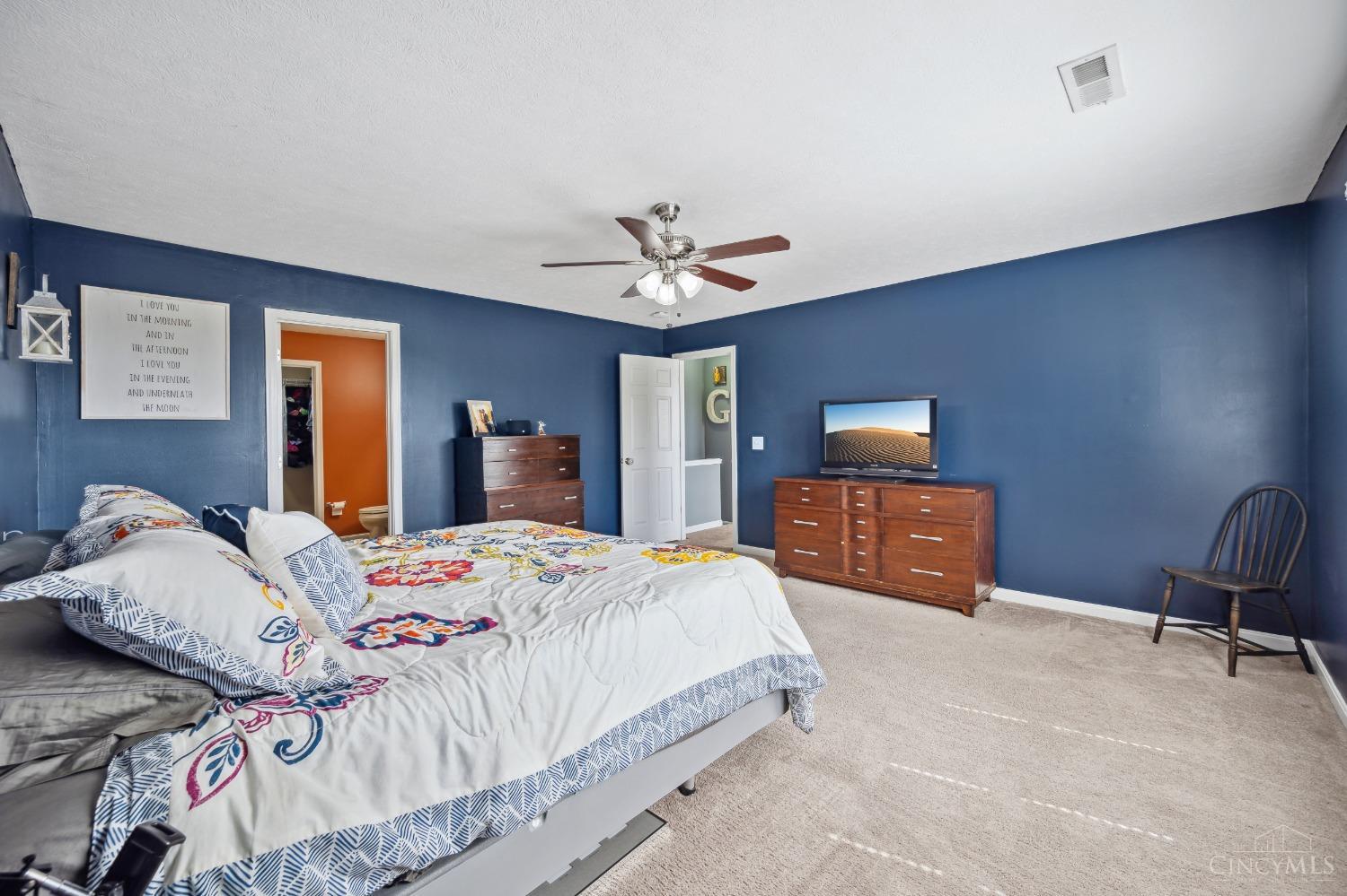 8823 Bluejay View Drive