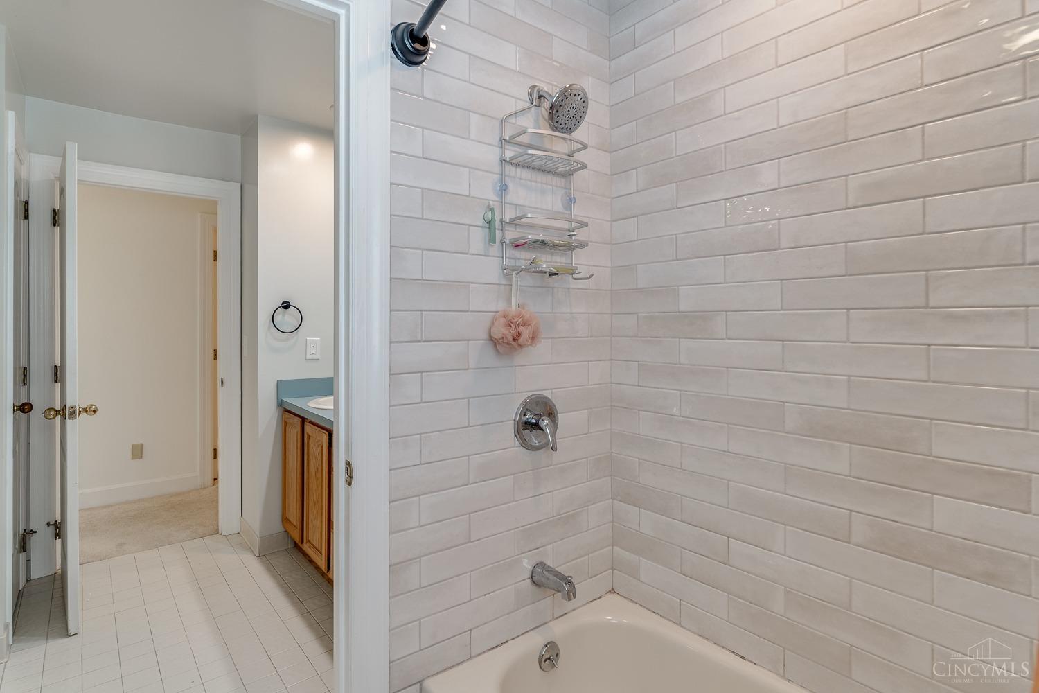 5410 Fallen Timbers Drive