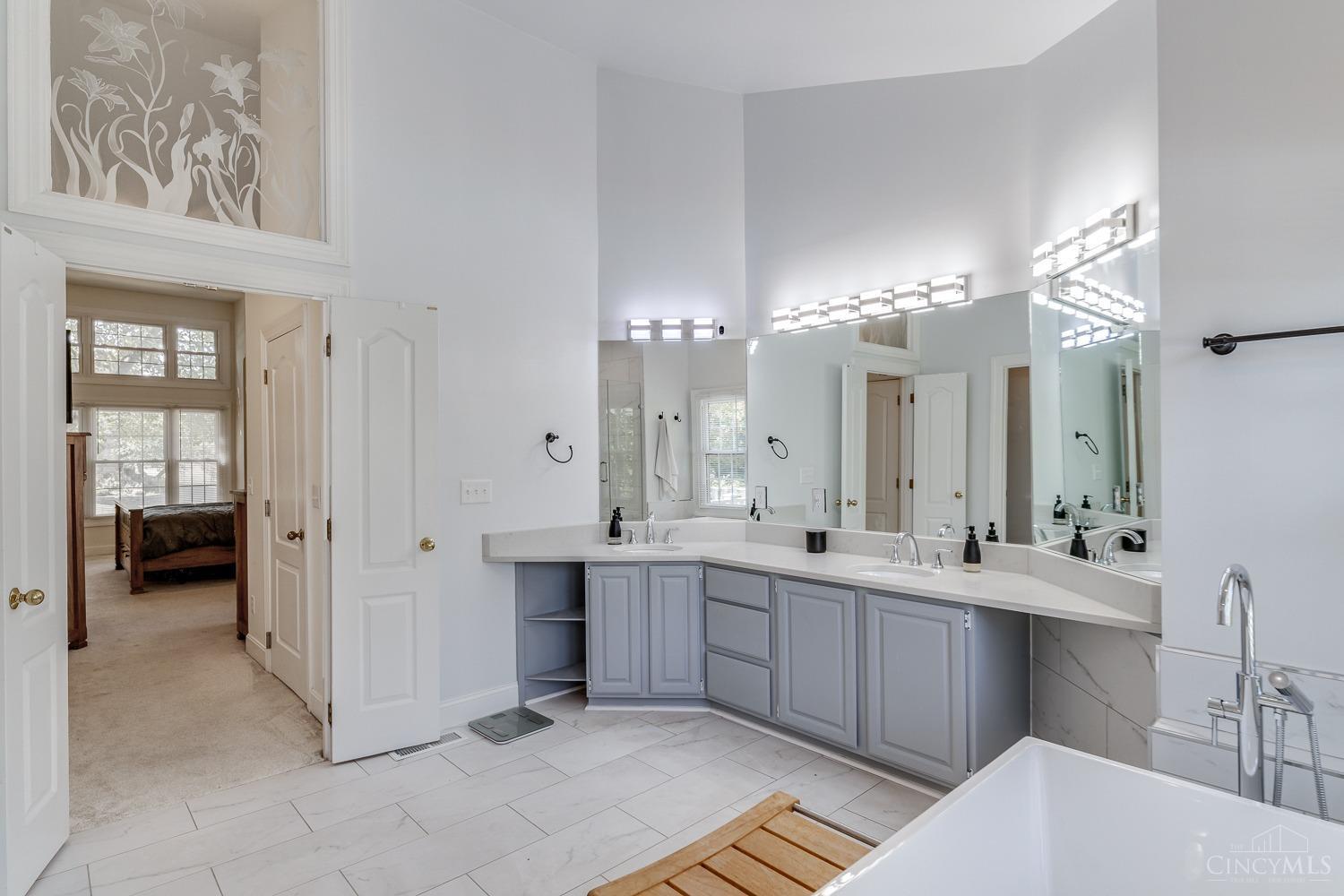 5410 Fallen Timbers Drive