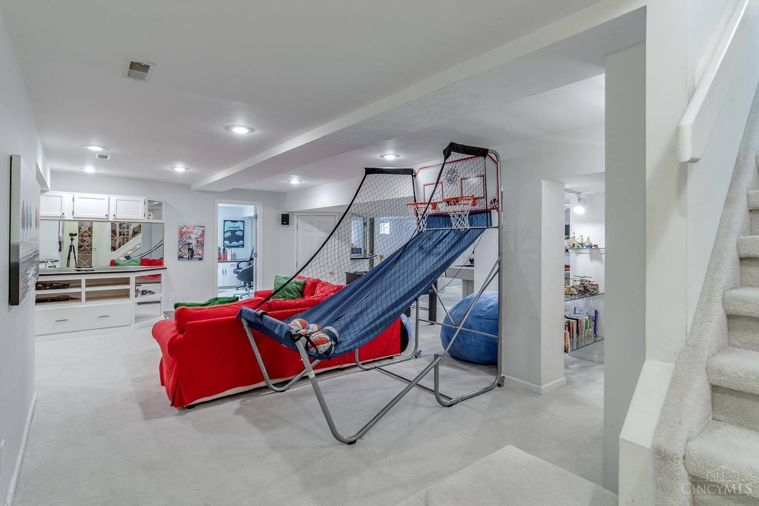 5410 Fallen Timbers Drive