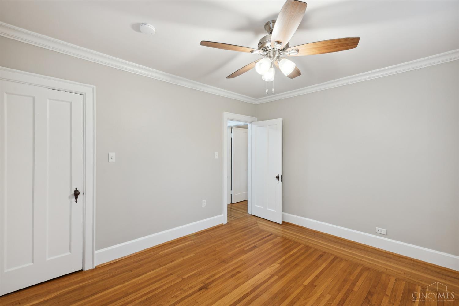 3418 Oakview Place