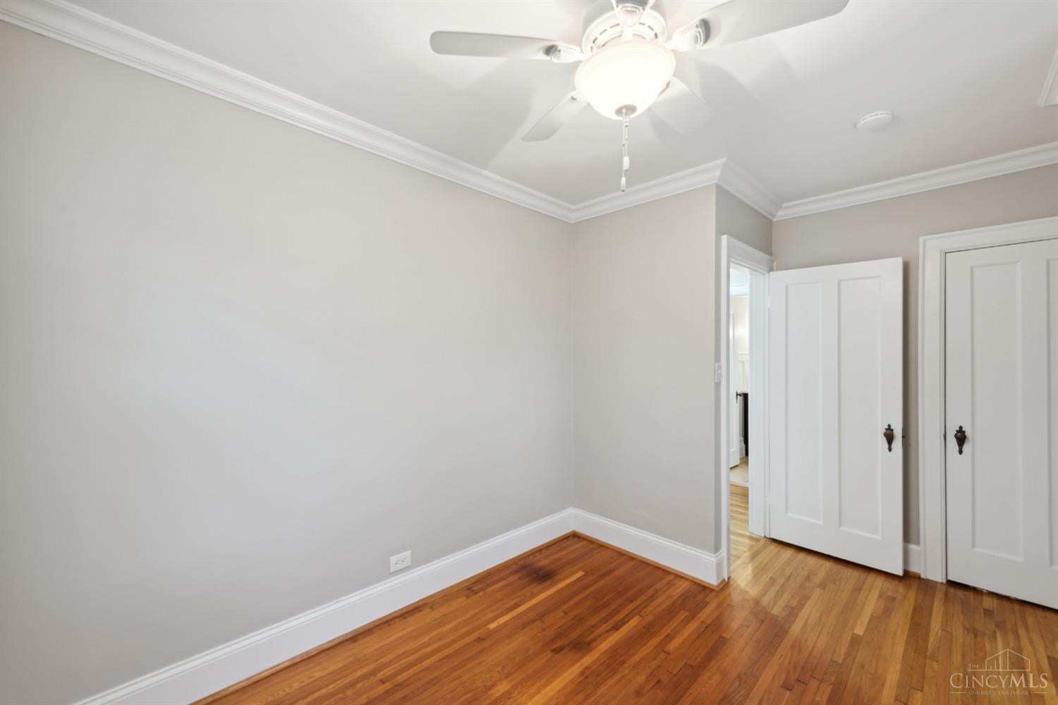 3418 Oakview Place