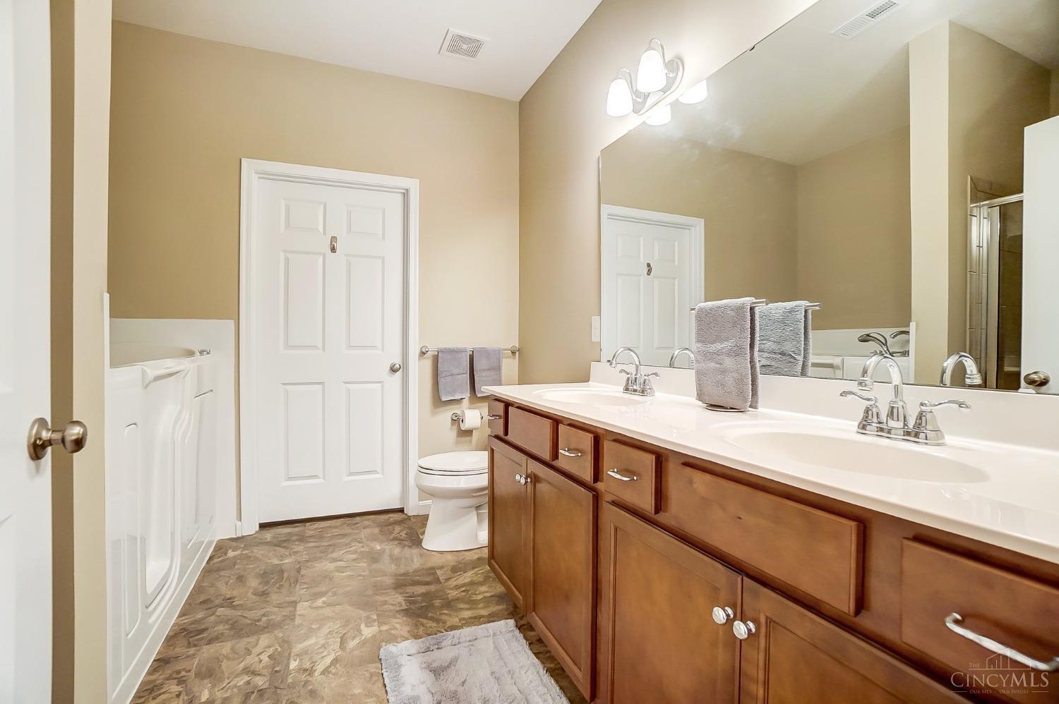 2116 Hickory Park Circle