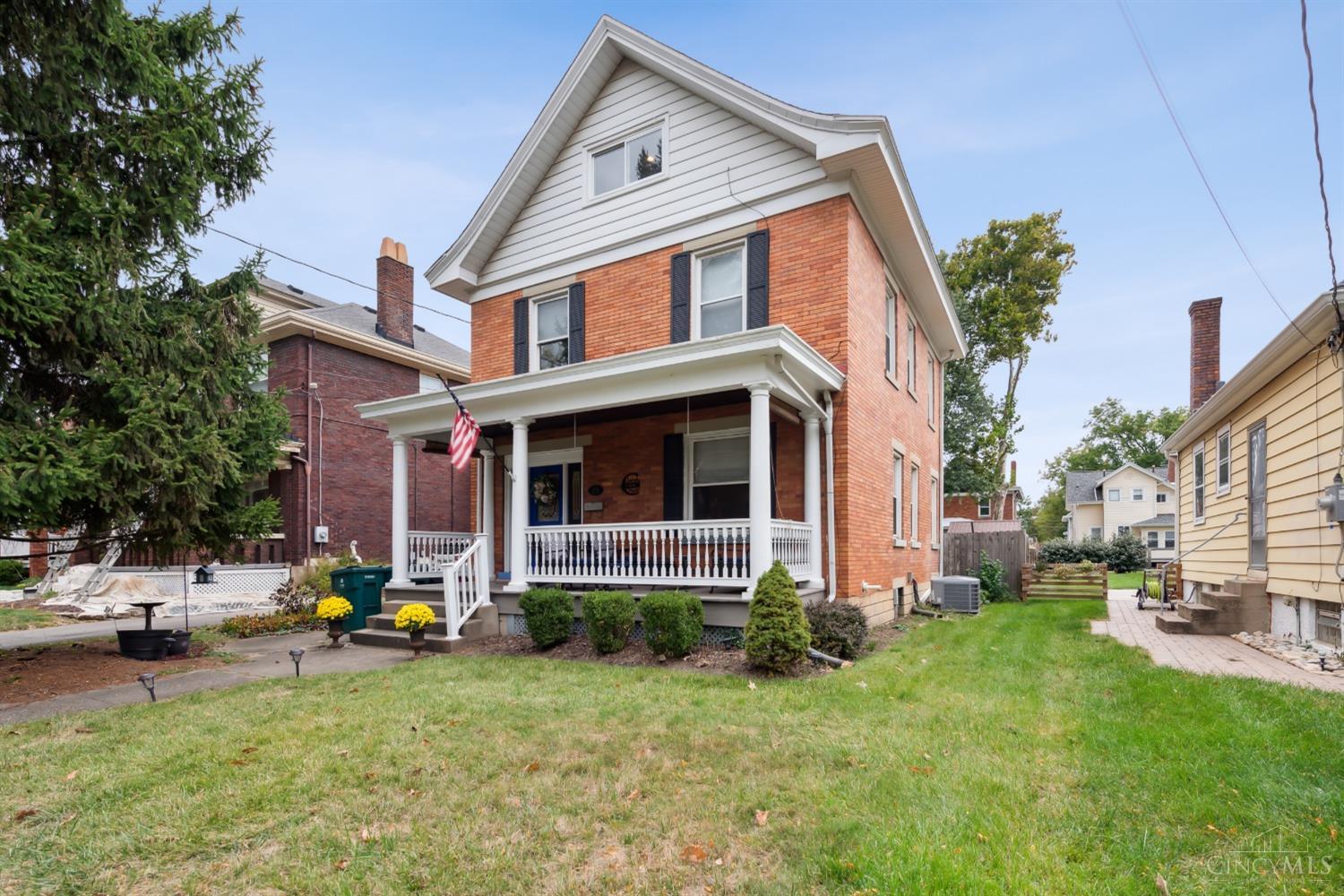 2776 Markbreit Avenue