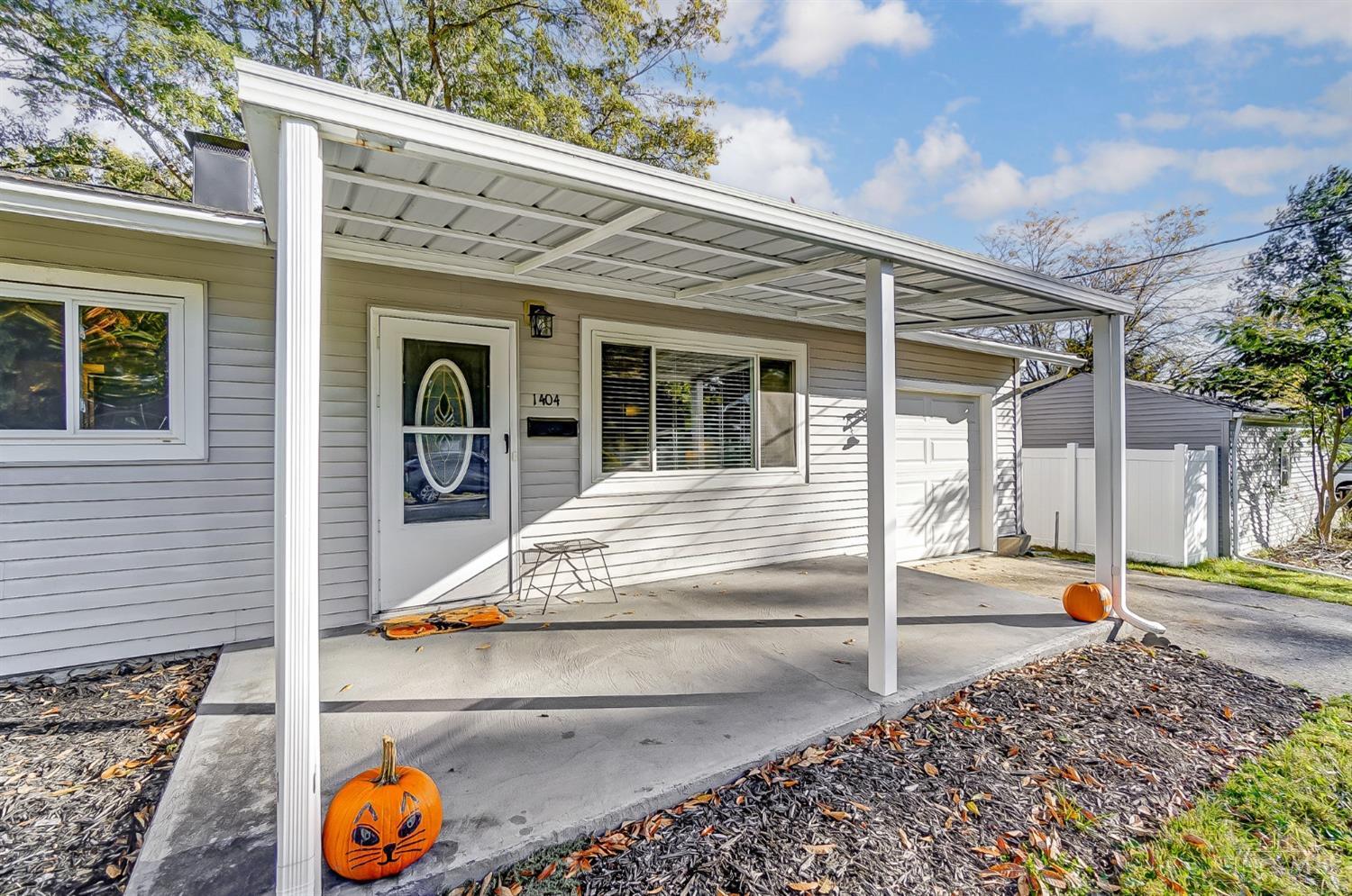 1404 W Main Street