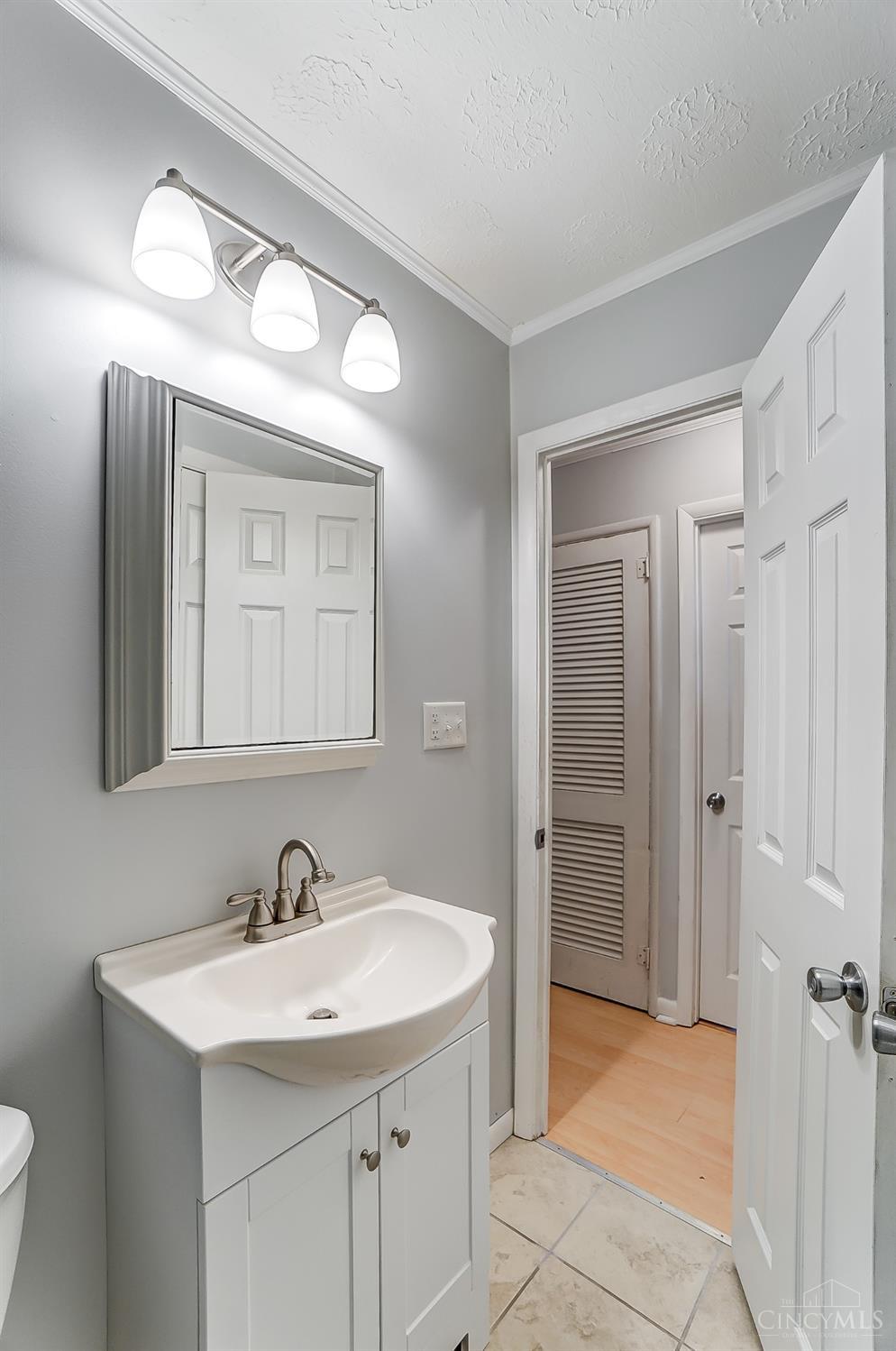 1404 W Main Street