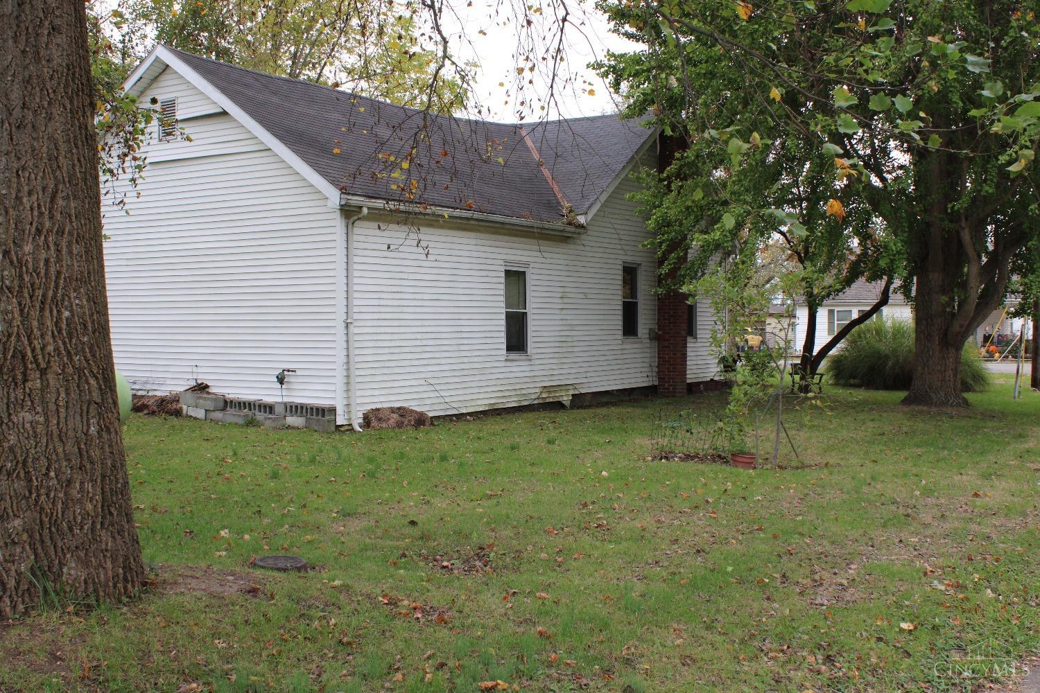290 N Broadway Street