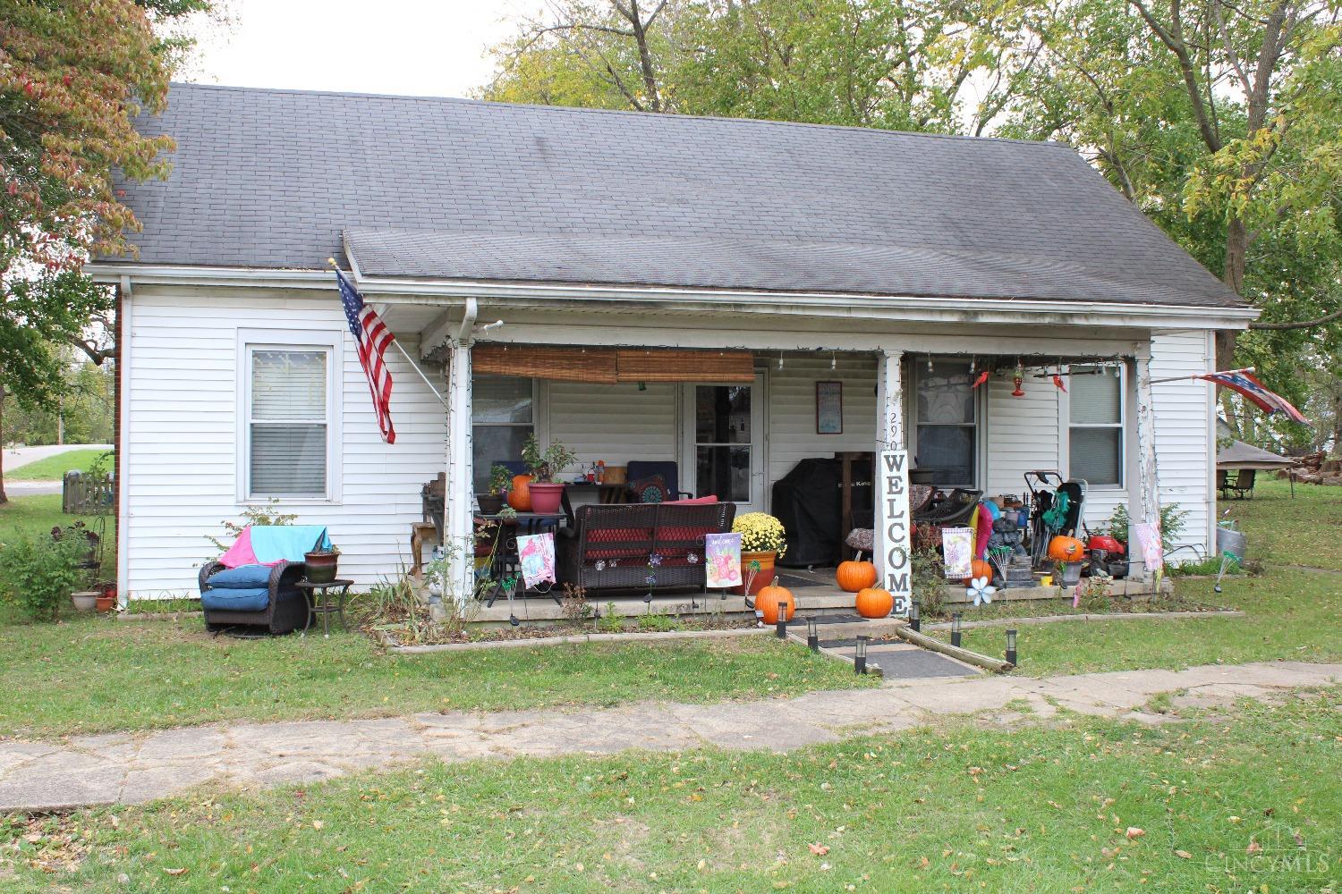 290 N Broadway Street