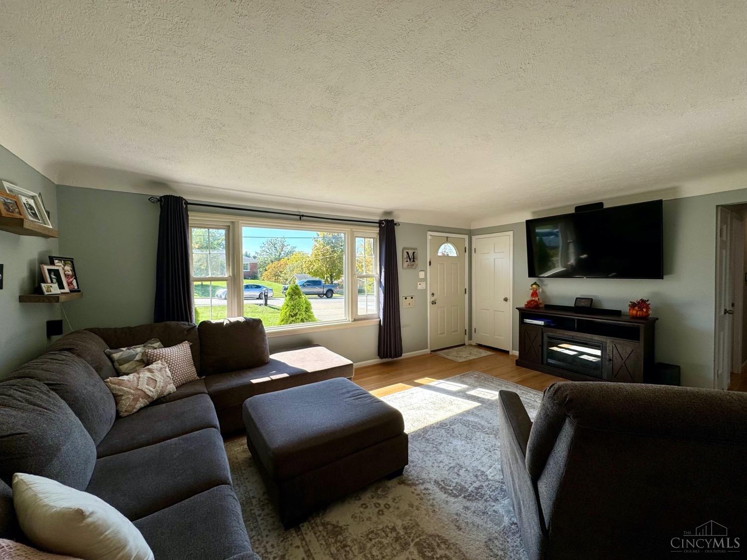 4156 Clearpoint Drive