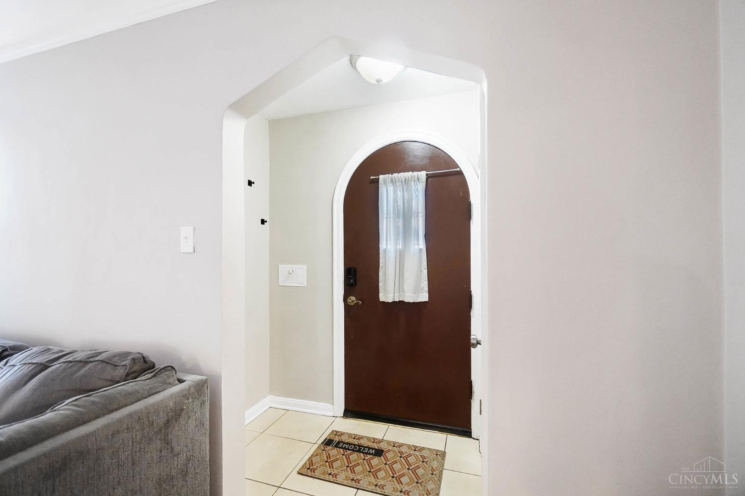 1109 Maureen Lane