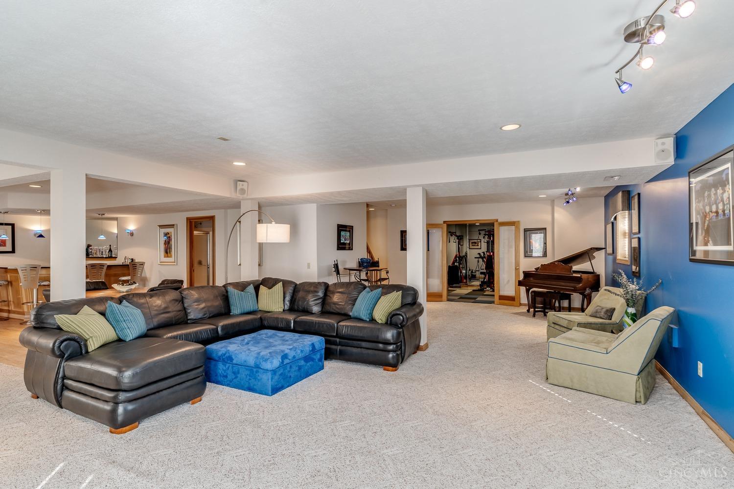 7151 High Pointe Lane