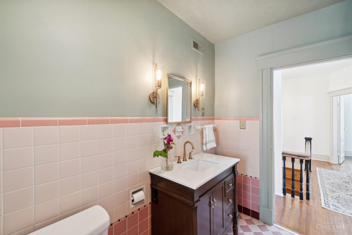 995 Richwood Circle