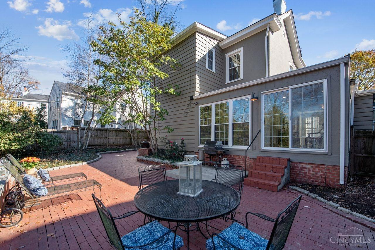 995 Richwood Circle