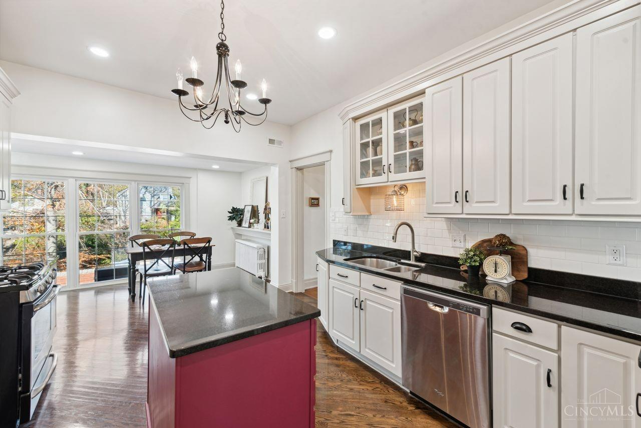995 Richwood Circle